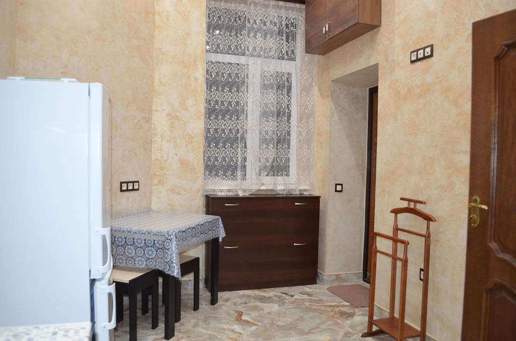 Novyi Apartment